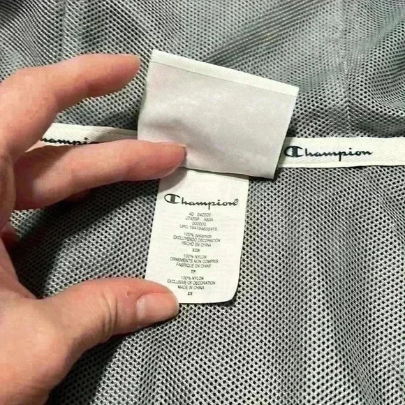 Champion Authentic Athleticwear 100% Nylon Pullover Quarter Zip Jacket. Size XS - Picture 6 of 14